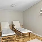 Dom wakacyjny Awesome In With Sauna *
