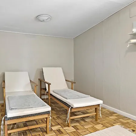 Hébergement de vacances Awesome In With Sauna *